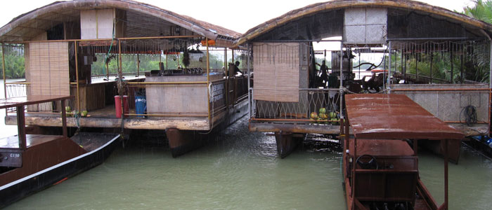 Loboc Floating Restaurant in Bohol