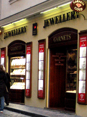 Garnets Jewellery in Old Town Square